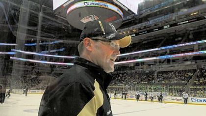 Dan Bylsma in his element on the practice ice.