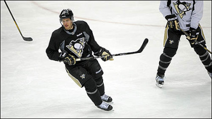 Sidney Crosby practices Saturday with the Penguins at Consol Energy Center.