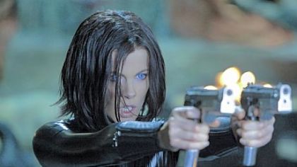 Kate Beckinsale -- Chasing baddies again in "Underworld: Awakening."