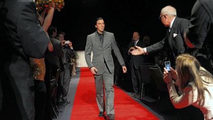 Penguins goalie Marc-Andre Fleury makes his way down the red carpet Monday at the Dapper Dan Banquet at David Lawrence Convention Center. Penguins coach Dan Bylsma and Fleury were honored as co-Sportsmen of the Year.