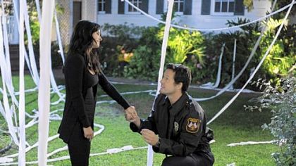 For Courteney Cox and Josh Hopkins, the first show of the third season of "Cougar Town" is filled with romance, fitting for Valentine's Day.