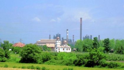 Weak demand in Southern Europe, competition from cheap imports, raw materials issue and other factors prompted U.S. Steel to sell Serbain mills, including its Smerderevo mill overlooking the nearby village of Radinac.