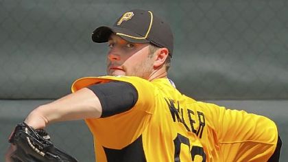 Duke Welker works in a 'B' game Wednesday morning.