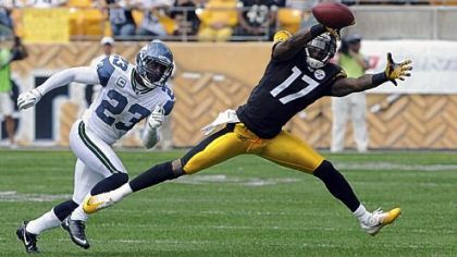 Recent free agent signings may be an indication of what receiver Mike Wallace is worth.
