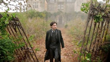 Daniel Radcliffe shows his versatility in "The Woman in Black."