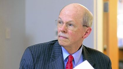 Dane Smith, the U.S. government's senior adviser for Darfur, at a meeting Monday with local Sudanese at the Carnegie Library's Hill District branch.