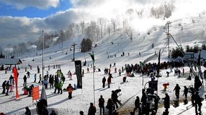 Seven Springs has about 1,200 snowmaking stations that cover 95 percent of its 285 acres of ski and snowboard terrain.
Hidden Valley Resort