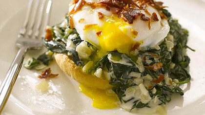 Eggs Florentine, as prepared by Italian cooking goddess/TV star Giada De Laurentiis.