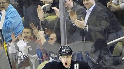 Evgeni Malkin's 33rd goal of the season gave the Penguins a 1-0 lead in the second period Tuesday night.