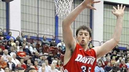 Late Dayton spurt topples Duquesne
