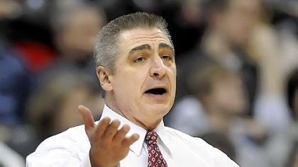 Former Duquesne coach Everhart to join WVU basketball staff
