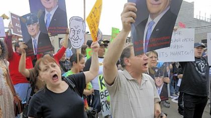 Protesting at the Pittsburgh Opera because of Gov. Tom Corbett's policies was "simply bad manners."