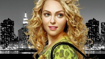 AnnaSophia Robb portrays the pre-"Sex and the City" Carrie Bradshaw in "The Carrie Diaries."