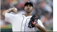 Bucs foil Verlander's no-hit bid in 6-0 loss to Detroit