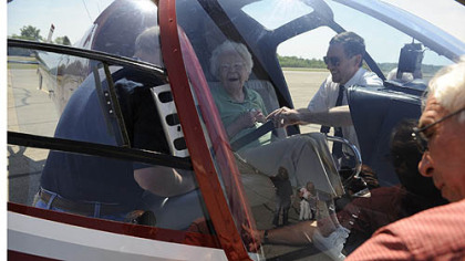 Program grants 98-year old woman's wish of helicopter ride