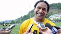Troy Polamalu shows up for OTAs