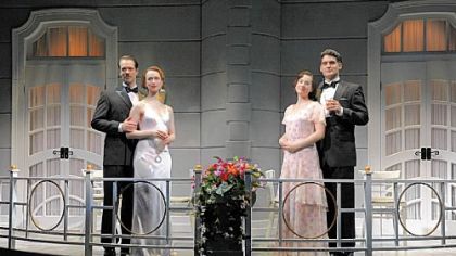 Preview: Public Theater season comes to close with comedy of manners 'Private Lives'
