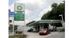 Gasoline prices far below predictions for holiday road