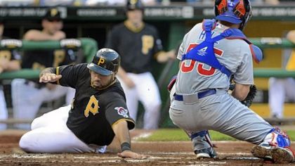 Alvarez's slide makes difference in 1-0 Pirates win