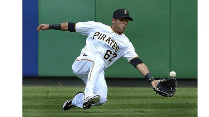 Pirates score 4-1 victory over Reds