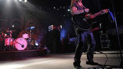 Melissa Etheridge performs "Fearless Love" at Pride in the Street on Liberty Ave., Downtown.