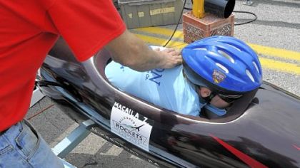 Sports Motorsports Auto Racing Soap  Derby on Beginning Her First Race At The Greater Pittsburgh Soap Box Derby