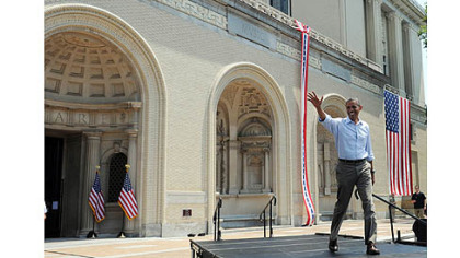 President Barack Obama arrives at CMU.