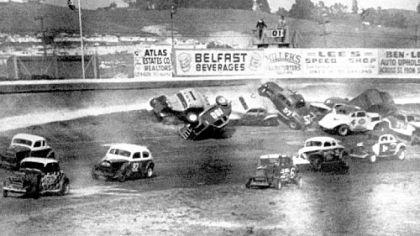 Heidelberg Raceway action in 1952.