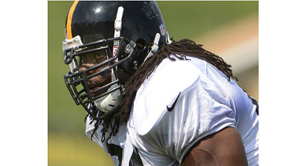 Steelers guard Willie Colon during workouts.