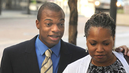 Jordan Miles and Terez Miles enter the Federal Courthouse today.