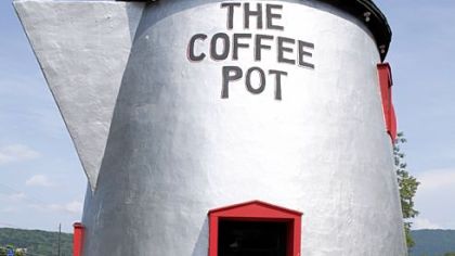 The Coffee Pot, a lunch stand in Bedford.